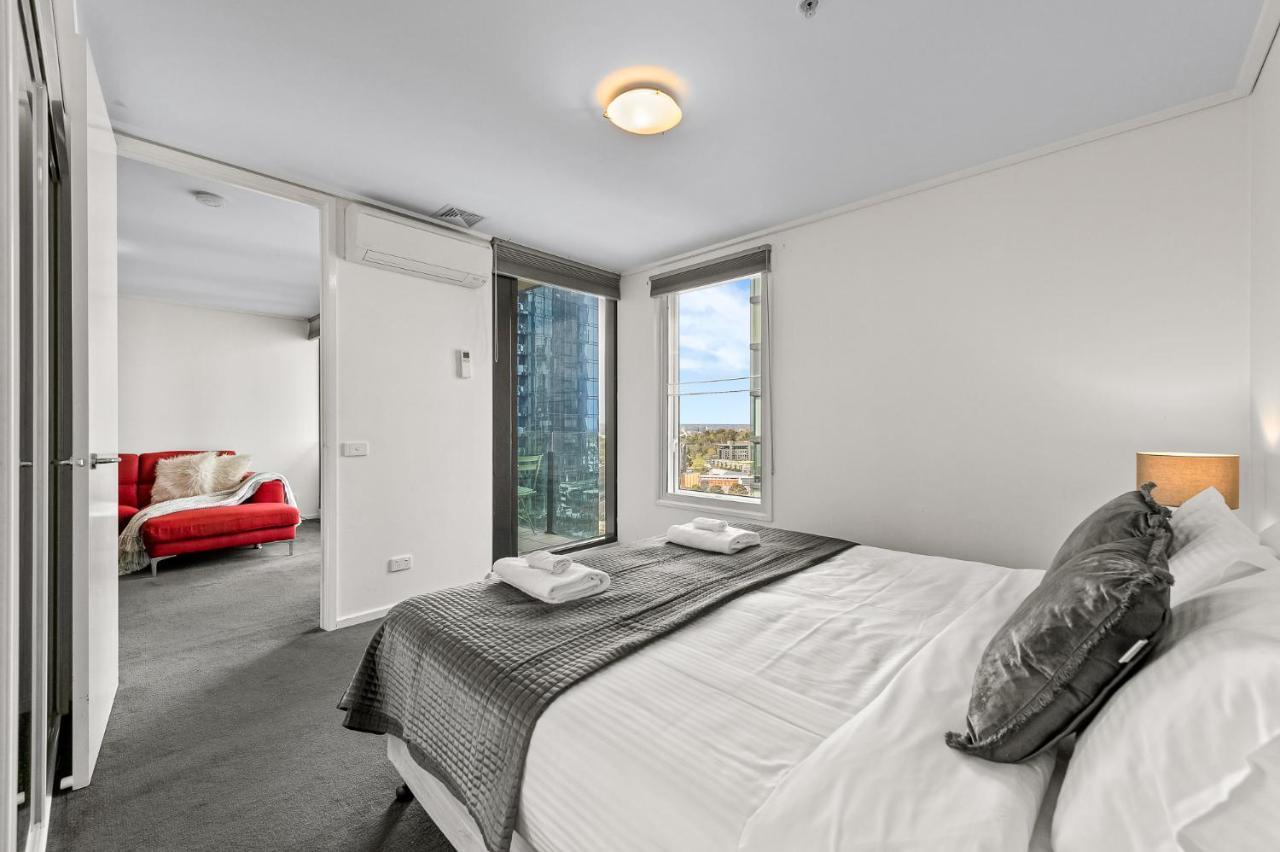 Exclusive Stays - The Summit Melbourne Exterior photo