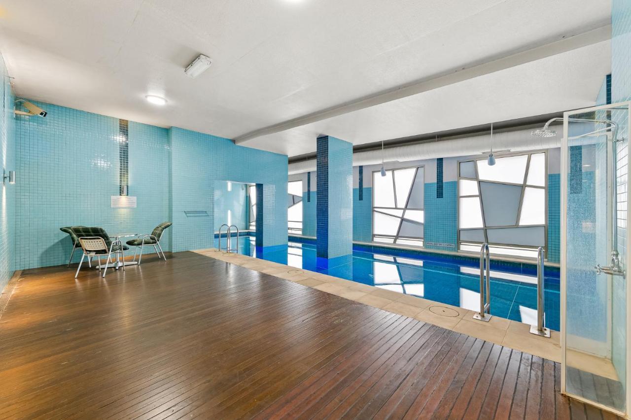 Exclusive Stays - The Summit Melbourne Exterior photo